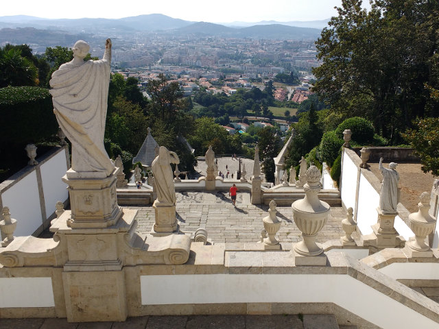 braga-bom-jesus-do-monte-escalinata