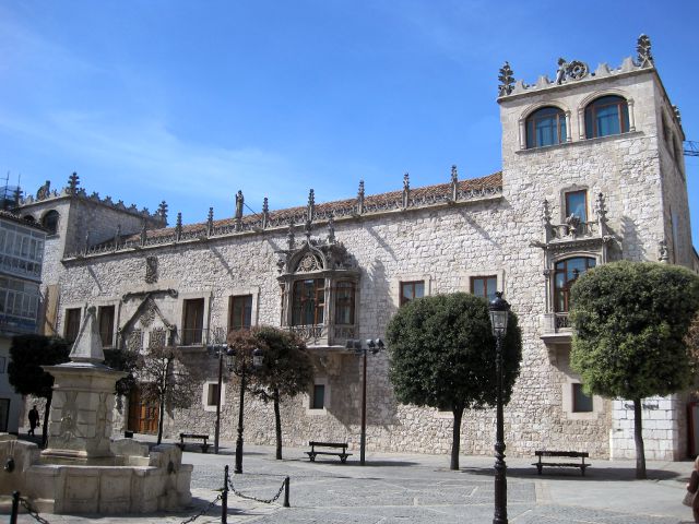 Burgos - Casa del Cordon