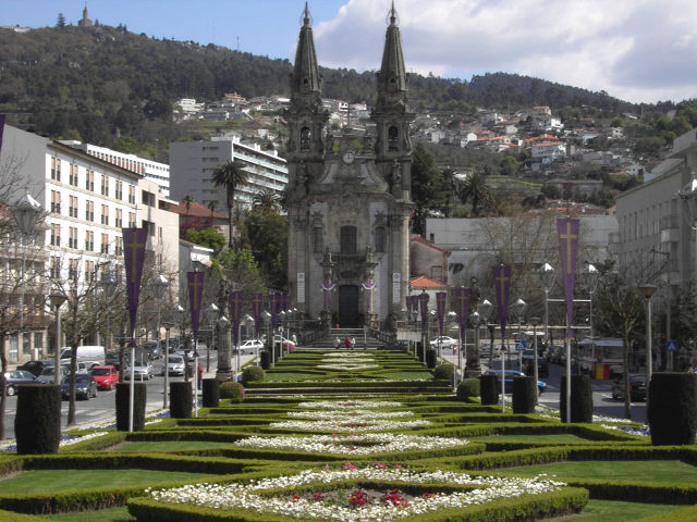 guimaraes-largo-republica-brasil