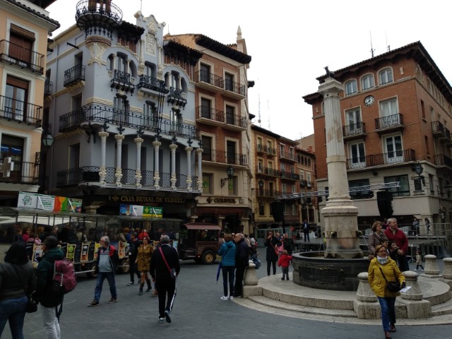 Que ver en Teruel en un dia - Plaza del Torico