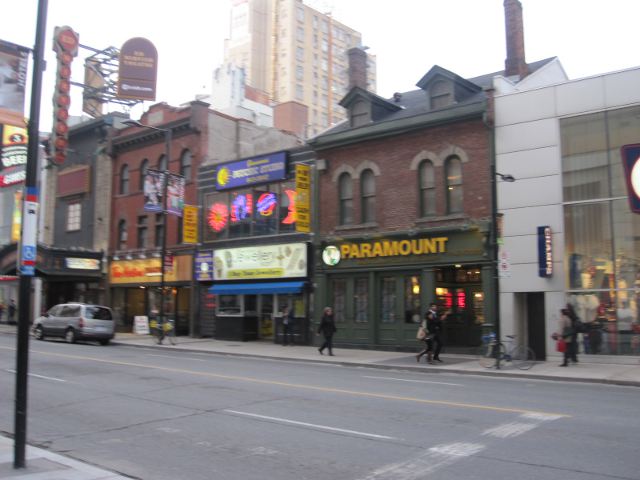 Toronto - Yongue Street